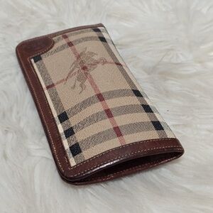 Burberry Nova check leather Bi-fold Compact wallet beige